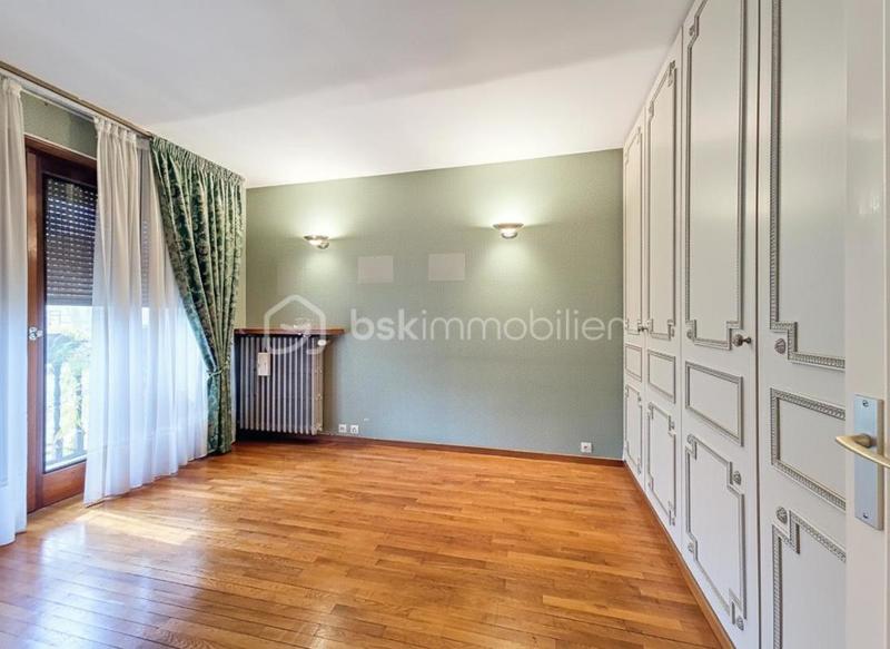 Maison de ville - 100 m² - 5 pièces