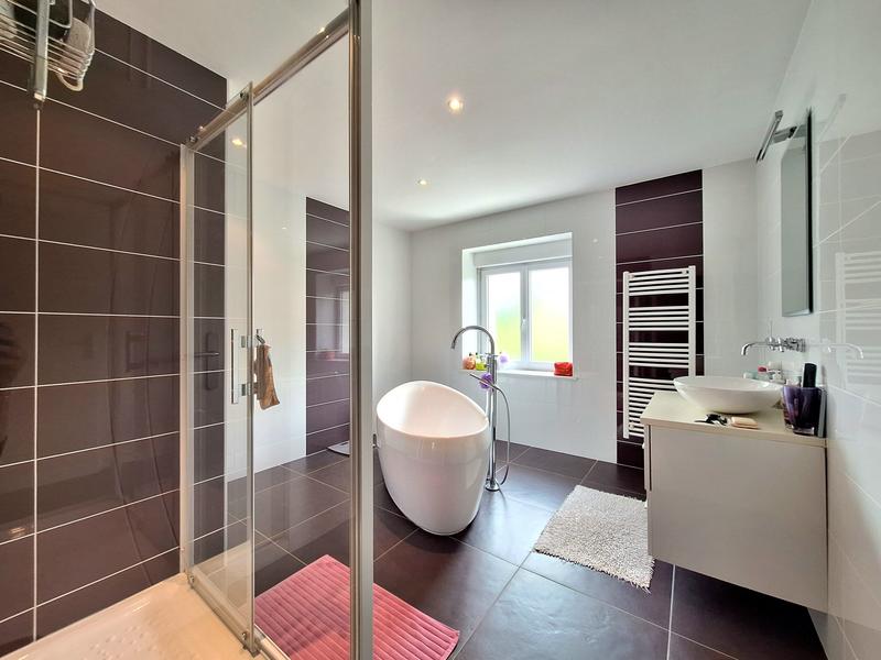 Maison traditionnelle - 140 m² - 6 pièces