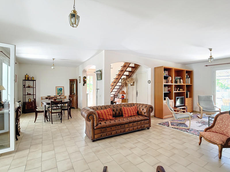 Maison - 200 m² - 7 pièces