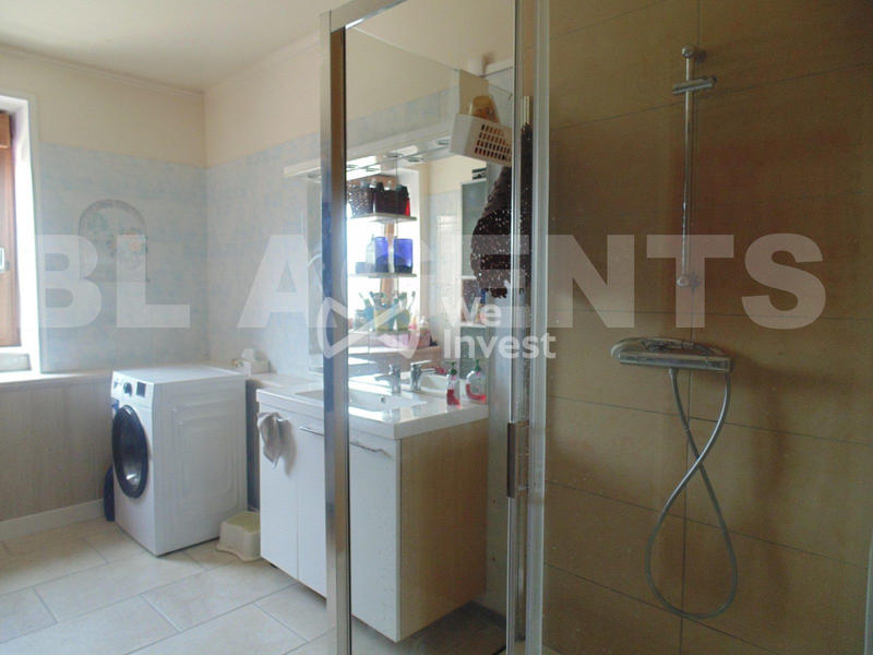 Maison - 224 m² - 7 pièces