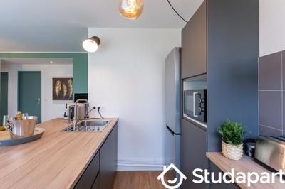 Chambre - 10 m² - 1 pièce