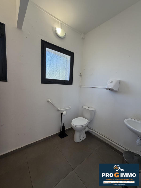 Bureau - 200 m² - 11 pièces