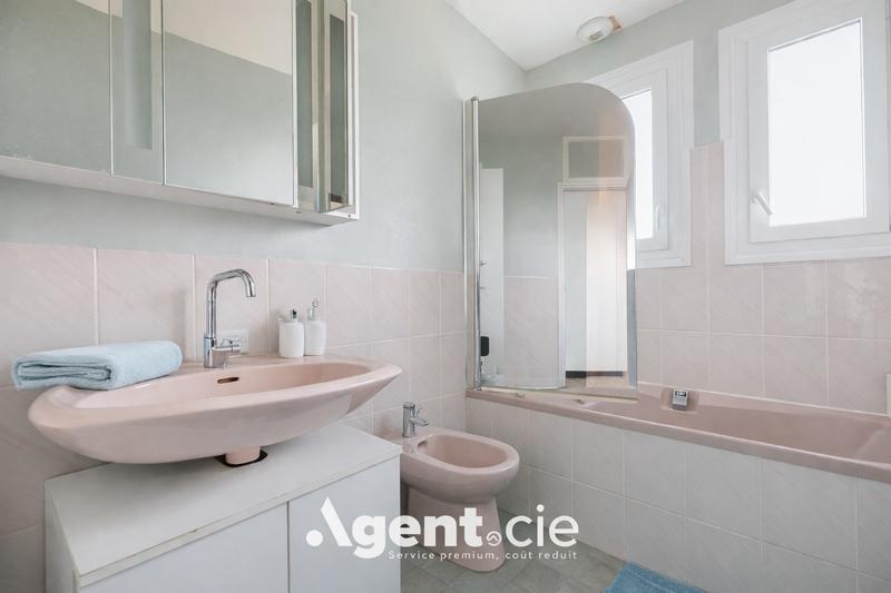 Maison - 80 m² - 3 pièces