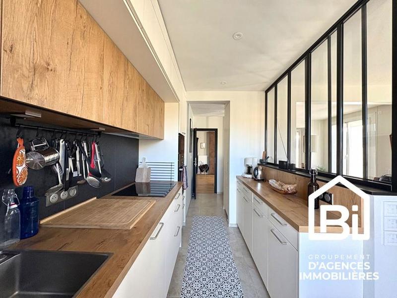 Appartement - 110 m² - 5 pièces