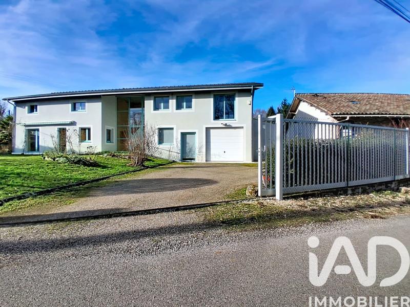 Maison - 195 m² - 5 pièces