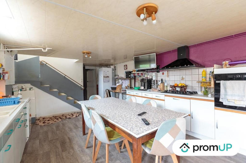 Maison - 185 m² - 7 pièces