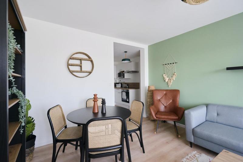 Appartement - 75 m² - 5 pièces