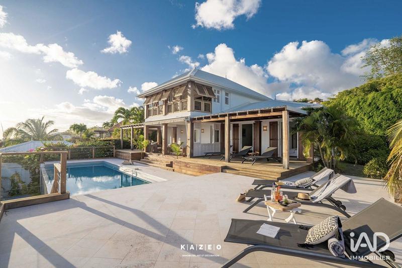 Maison - 200 m² - 7 pièces