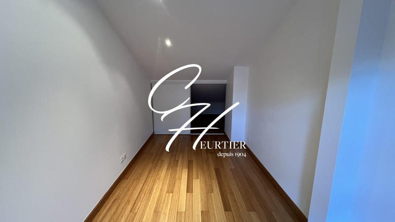 Duplex - 92 m² - 4 pièces