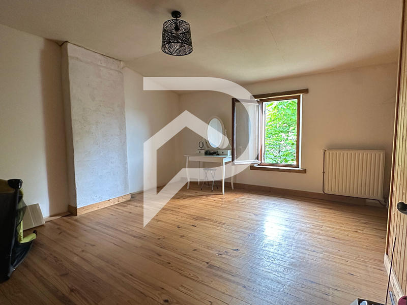 Maison - 157 m² - 4 pièces