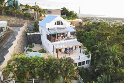 Maison - 175 m² - 6 pièces