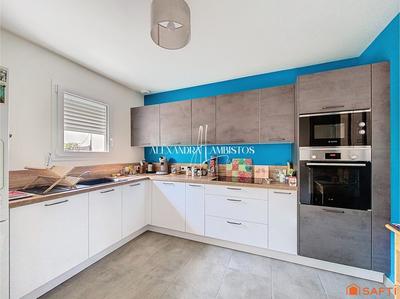 Maison - 82 m² - 4 pièces