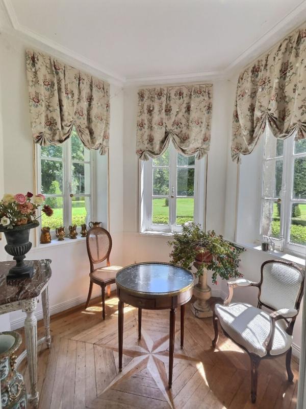 Château - 926 m² - 25 pièces