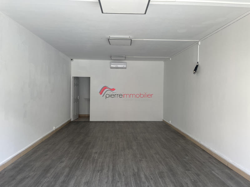 Local commercial - 54 m² - 2 pièces