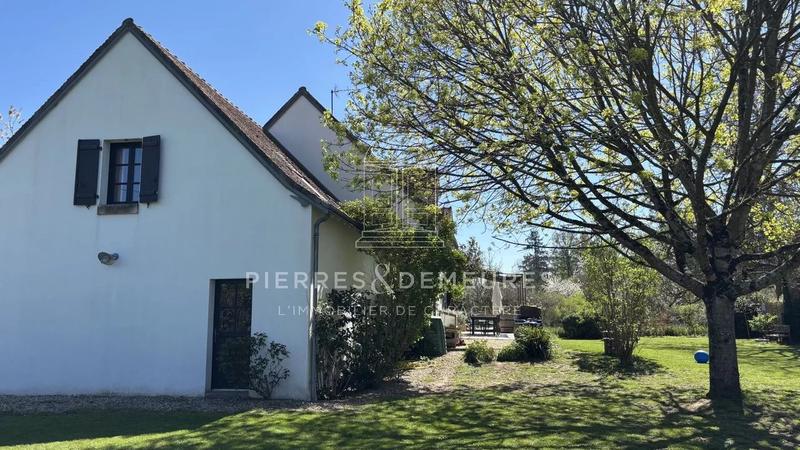 Maison - 190 m² - 8 pièces