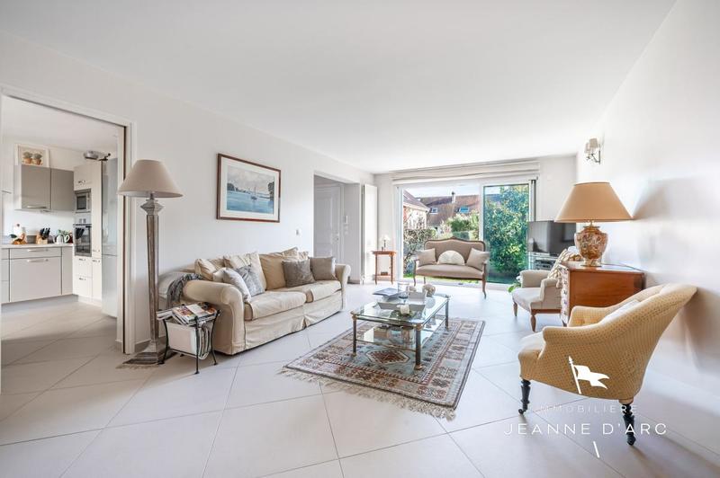 Maison - 171 m² - 6 pièces