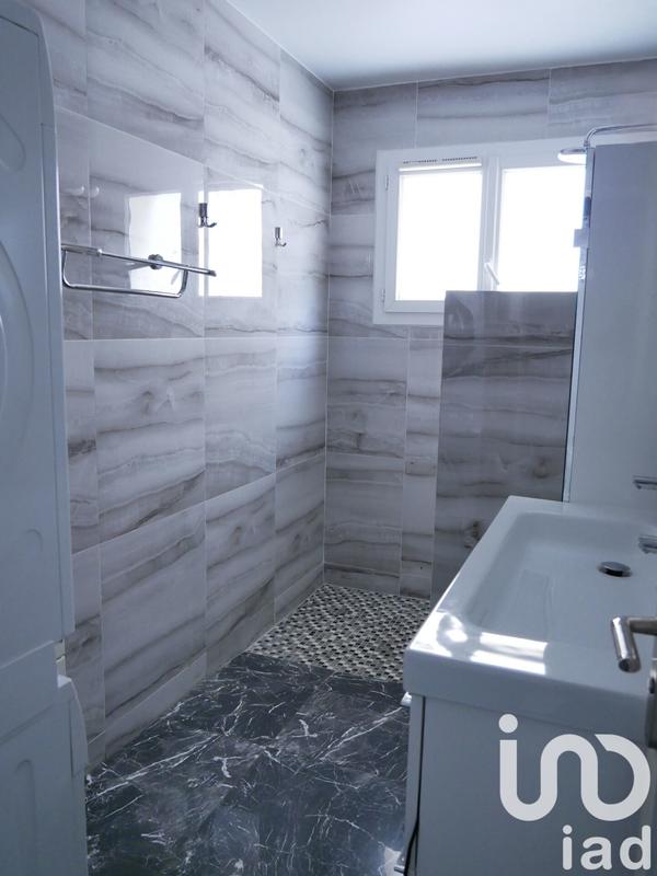 Maison - 220 m² - 9 pièces