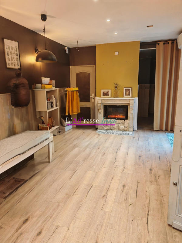 Maison traditionnelle - 182 m² - 7 pièces