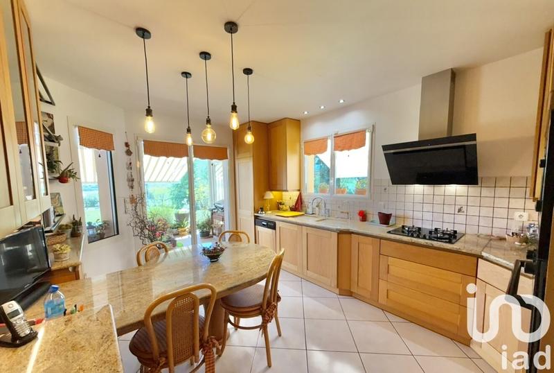 Maison de maîtres - 250 m² - 9 pièces