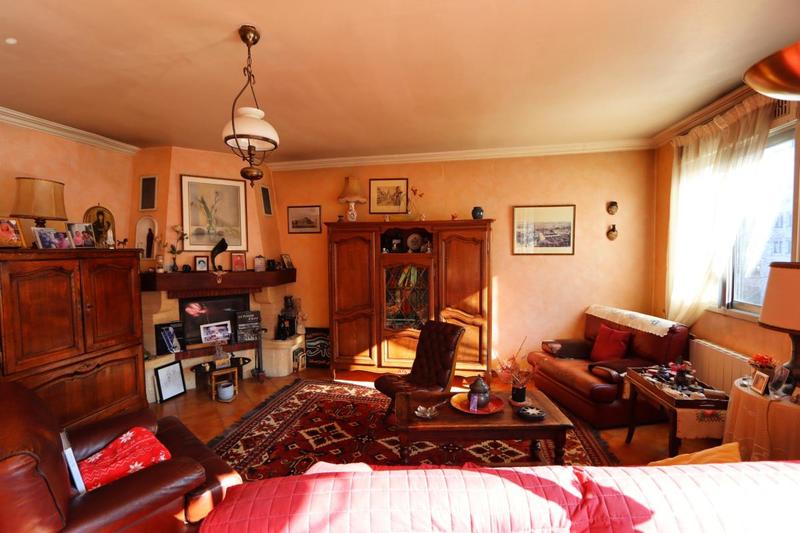 Appartement ancien - 108 m² - 5 pièces