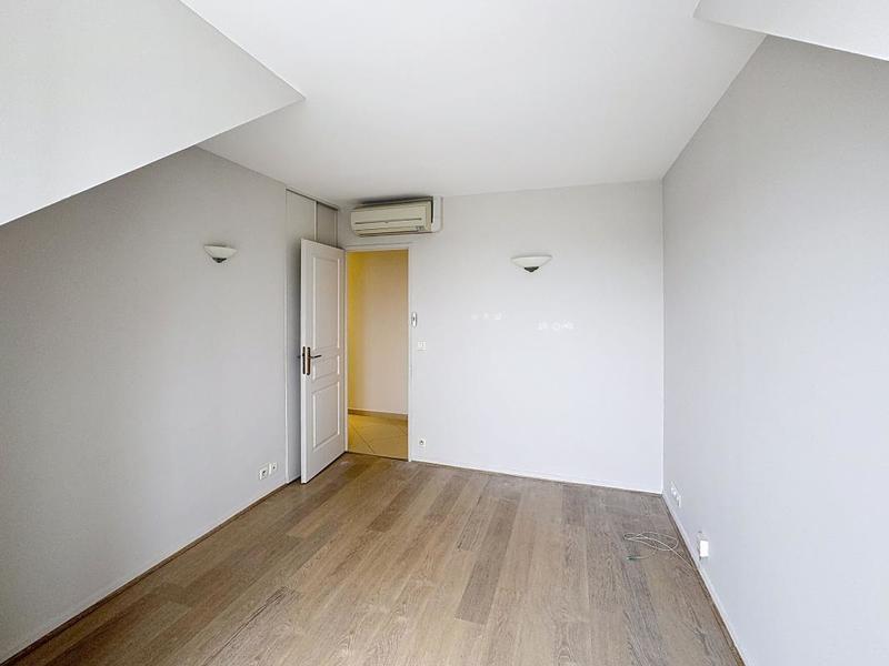 Appartement - 119 m² - 5 pièces