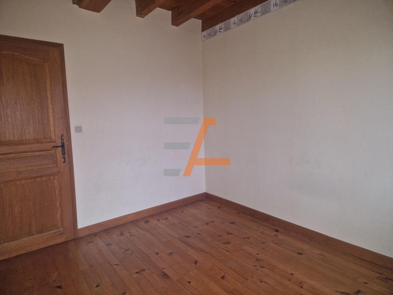 Maison de village - 180 m² - 6 pièces