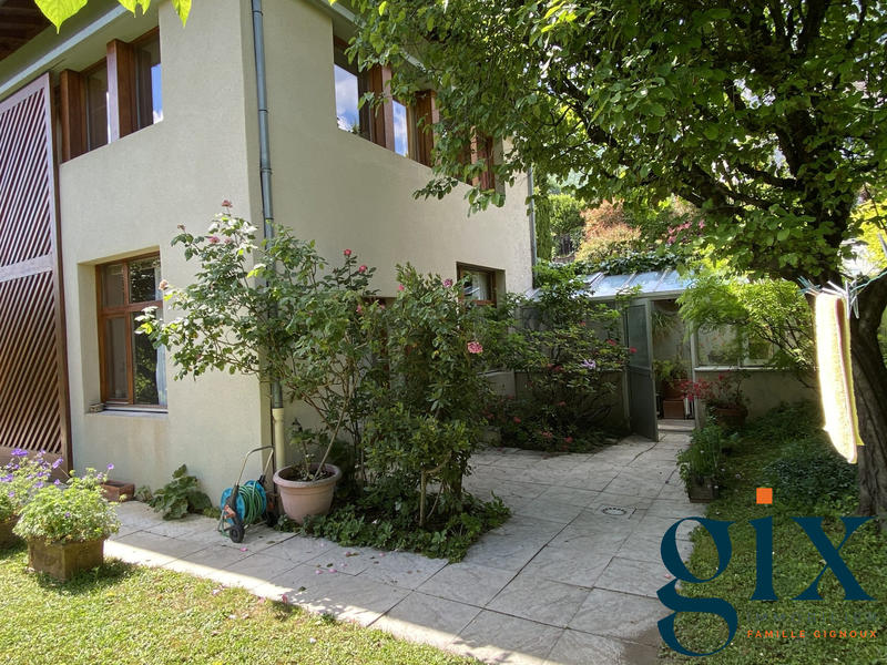 Maison - 170 m² - 7 pièces