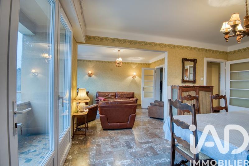 Maison - 170 m² - 8 pièces