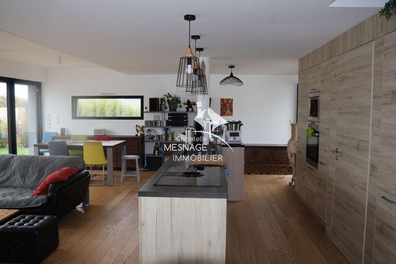 Maison - 145 m² - 4 pièces