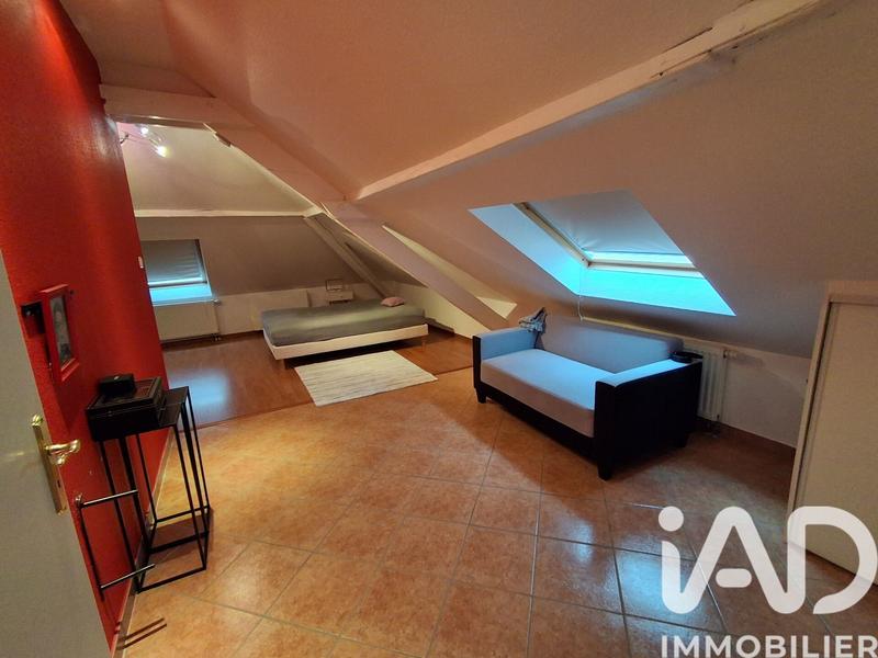 Maison - 230 m² - 12 pièces