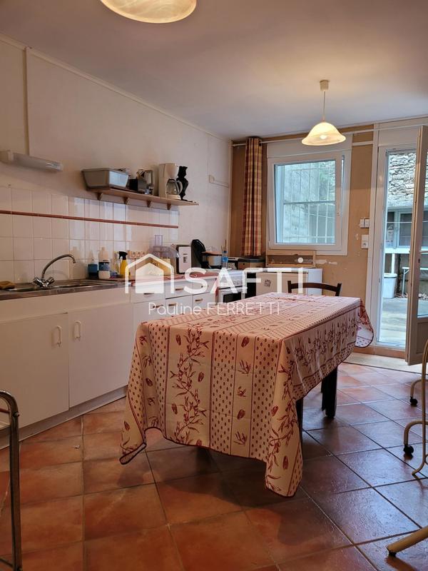 Maison de village - 80 m² - 7 pièces