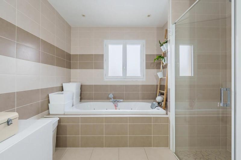 Maison - 146 m² - 5 pièces