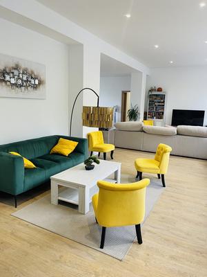 Loft - 173 m² - 8 pièces