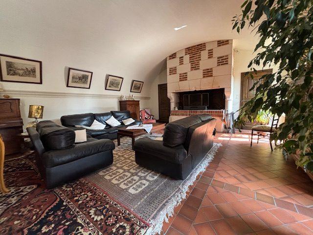 Maison ancienne - 215 m² - 7 pièces