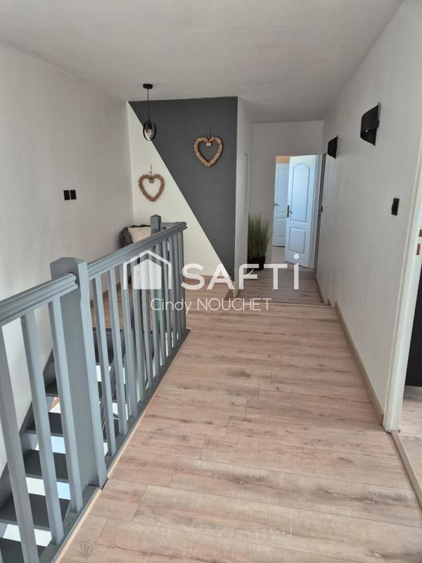 Maison - 222 m² - 6 pièces