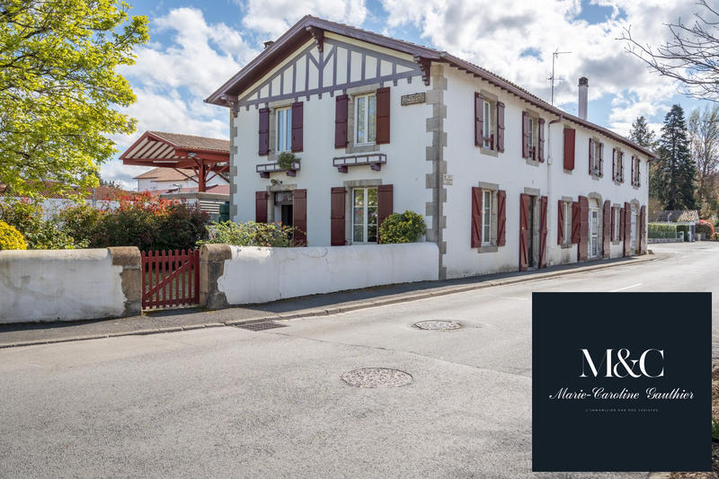 Appartement - 178 m² - 5 pièces