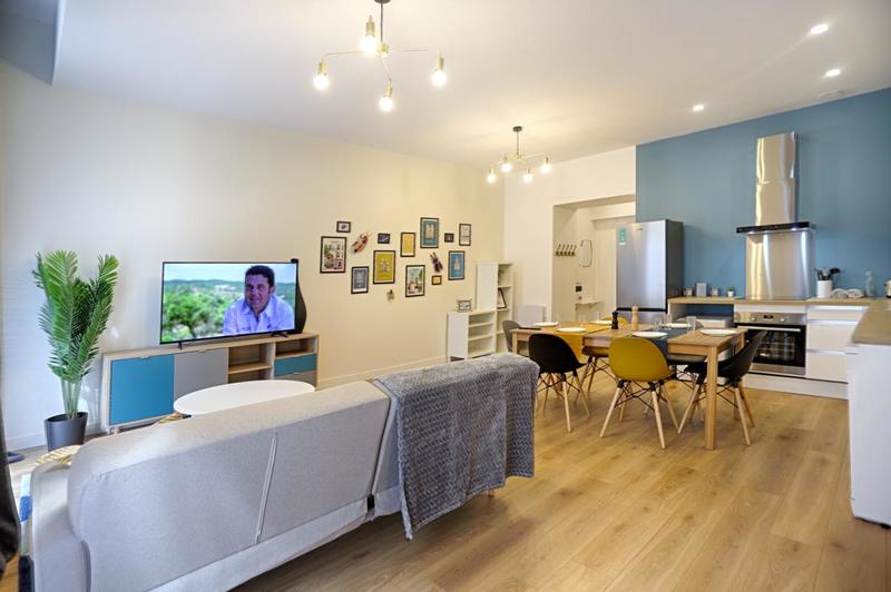 Appartement - 111 m² - 6 pièces