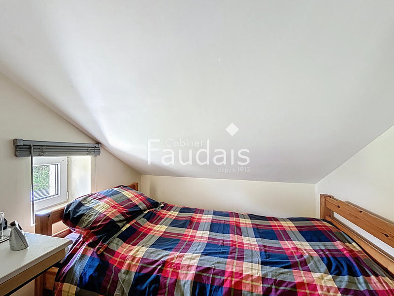 Propriété - 598 m² - 23 pièces