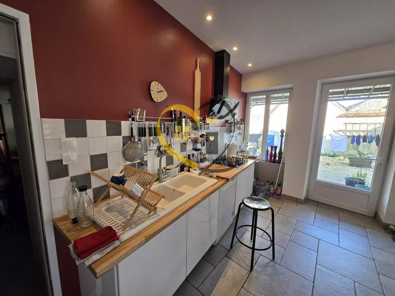 Immeuble mixte - 170 m² - 6 pièces