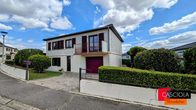 Maison - 115 m² - 5 pièces