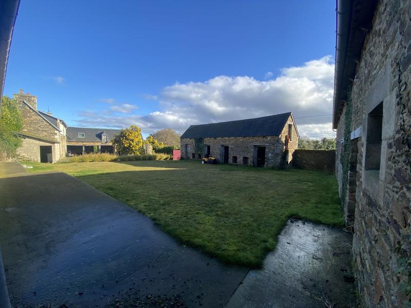 Maison - 441 m² - 10 pièces