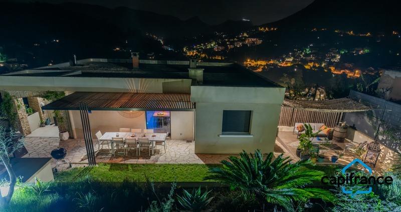 Maison - 172 m² - 7 pièces