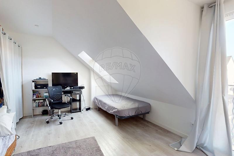 Maison - 160 m² - 7 pièces