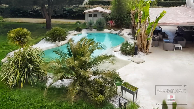 Villa - 164 m² - 6 pièces