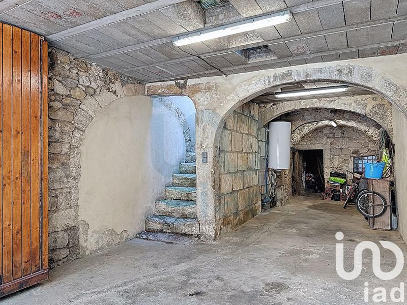 Maison de ville - 300 m² - 4 pièces