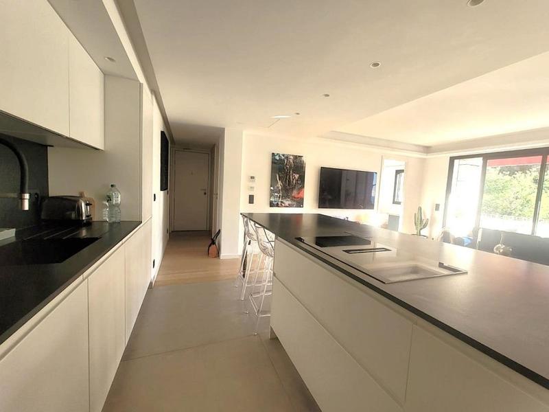 Appartement - 81 m² - 5 pièces