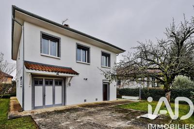 Maison - 145 m² - 5 pièces