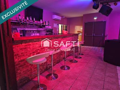 Local commercial - 364 m² - 8 pièces