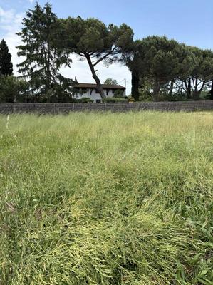 Terrain constructible - 640 m²