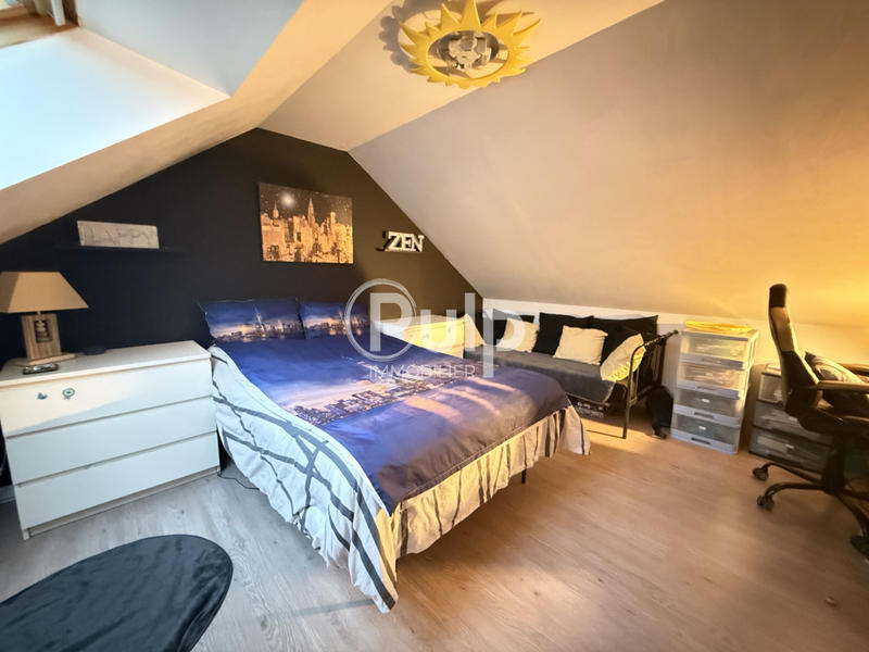 Pavillon - 95 m² - 8 pièces